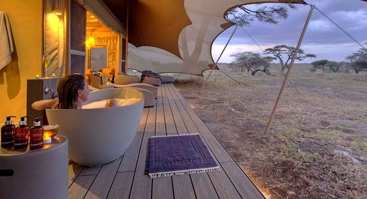 Namiri   Blick in den Busch