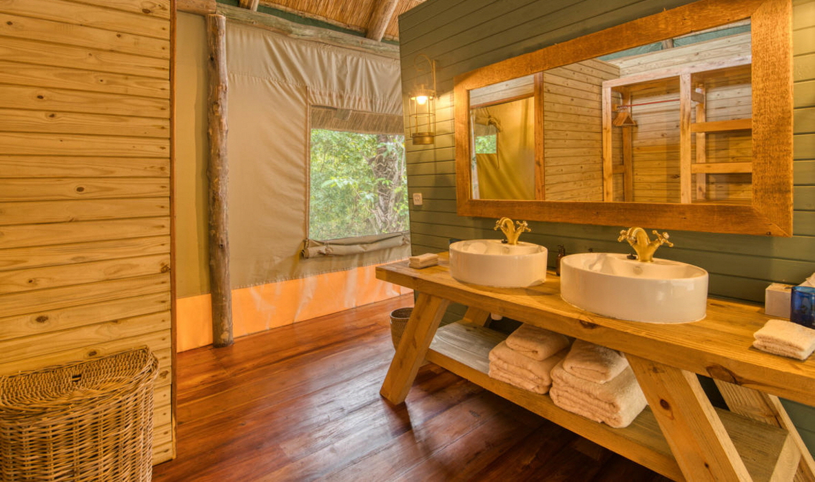 Mahale Mbal Mbali  Bad